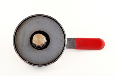 Магнитная клемма заземления МН-10 с ручкой (200А) фото №697702